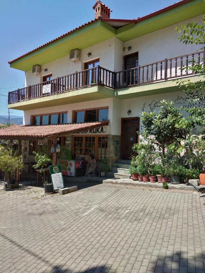 كالامباكا Koka Roka Rooms المظهر الخارجي الصورة